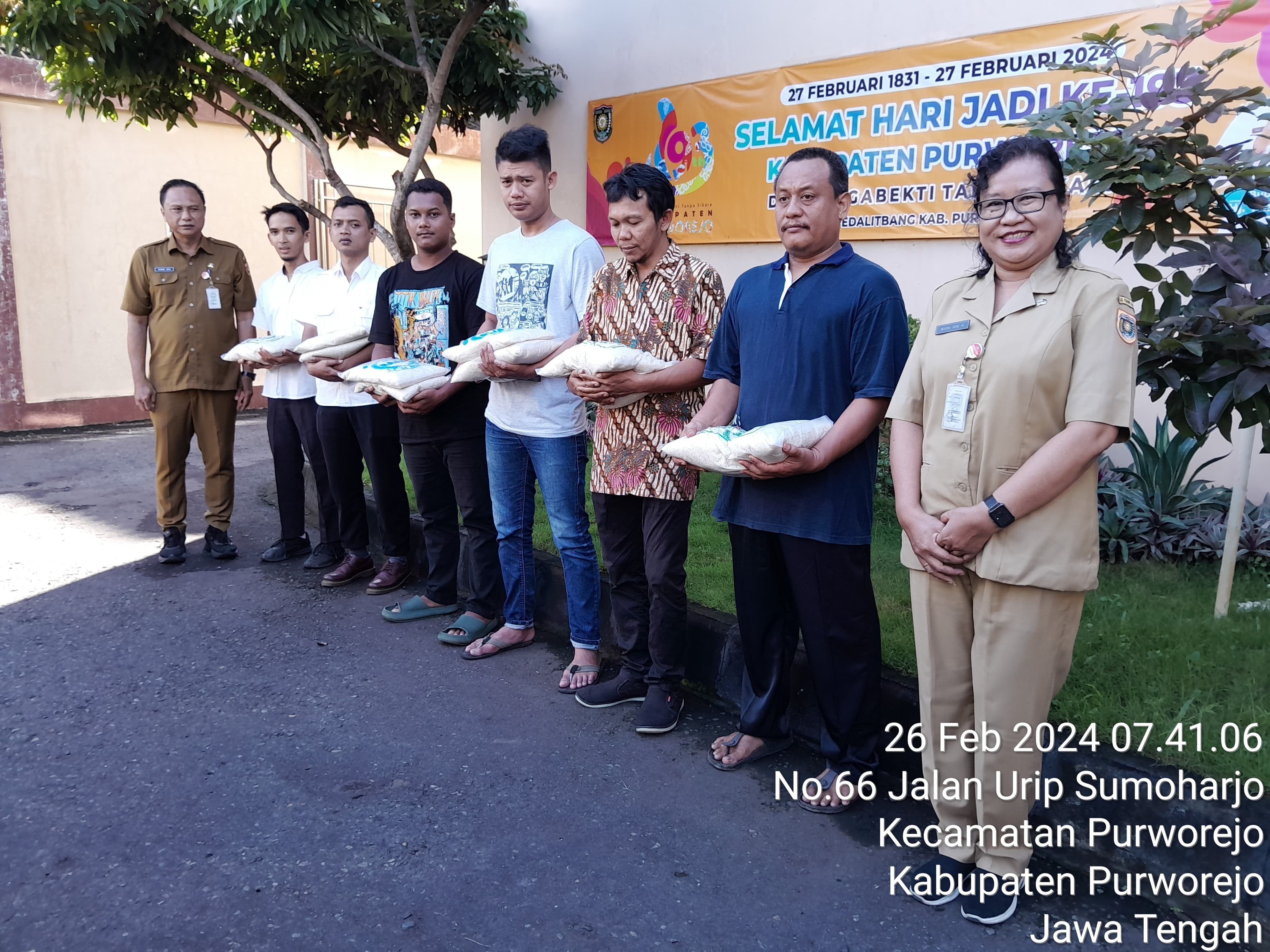 Apel_Rutin_Senin_26_Februari_2024_dan_Penyerahan_Beras.jpg