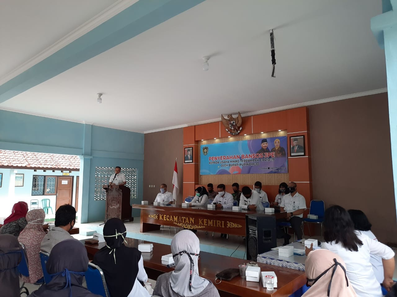 Bappeda  Menghadiri Penyerahan Bantuan Sosial JPE